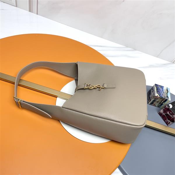 2026131204746812 580